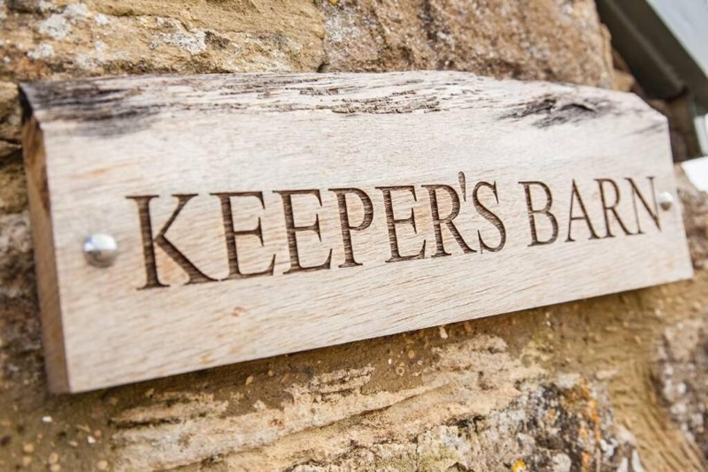 Secluded Romantic Cotswolds Barn - Sleeps 2 To 4 - Near Cirencester - Dog Friendly Villa Kemble Eksteriør billede
